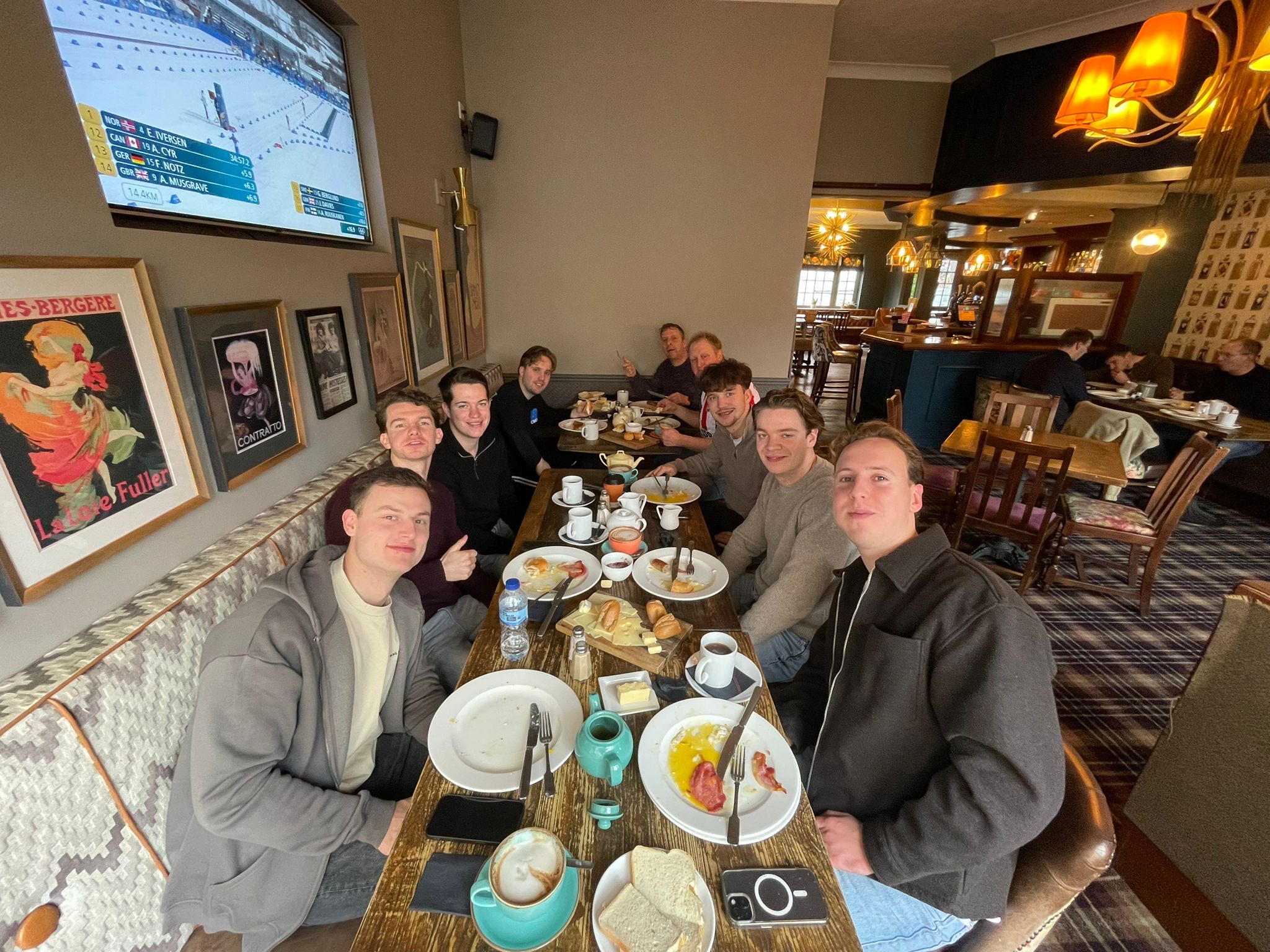 Dutch Bees tijdens het ontbijt in The Kings Arms